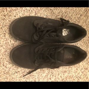 Black Women’s Vans size 7.5
